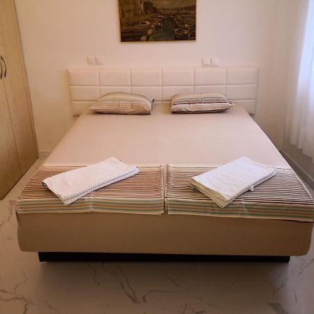 City Center Garden Apartments Szybenik Zewnętrze zdjęcie