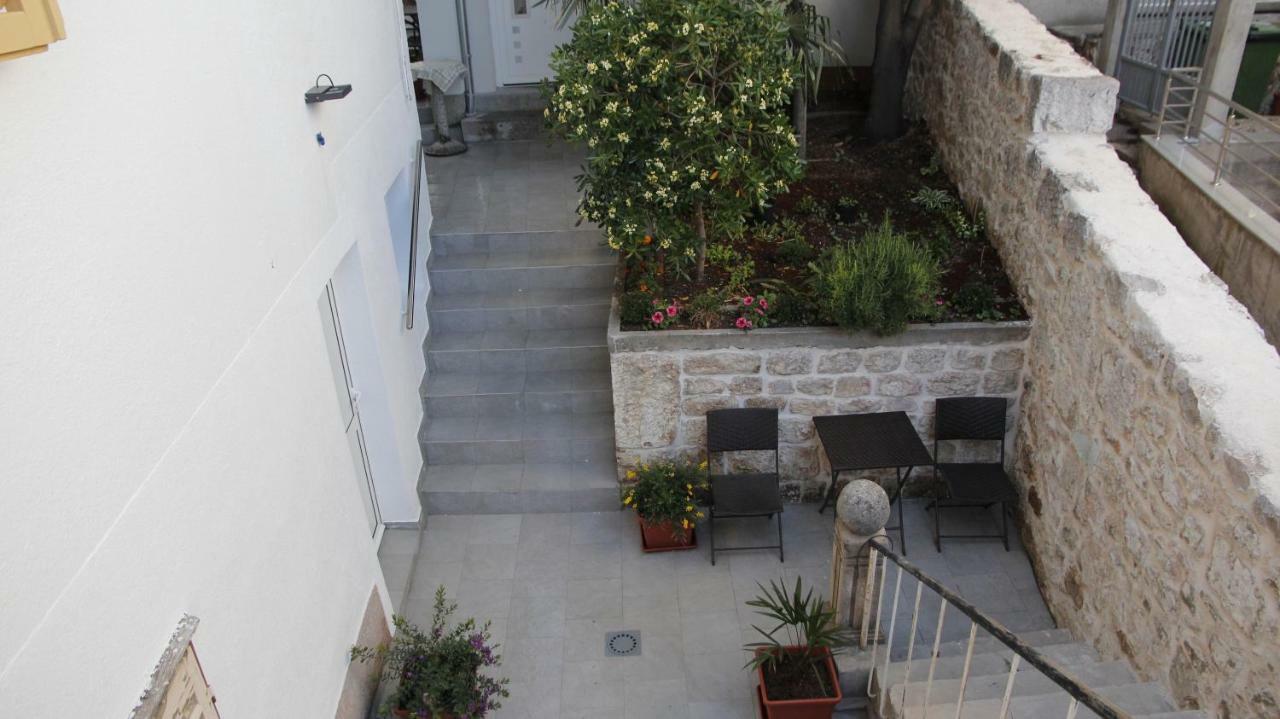 City Center Garden Apartments Szybenik Zewnętrze zdjęcie